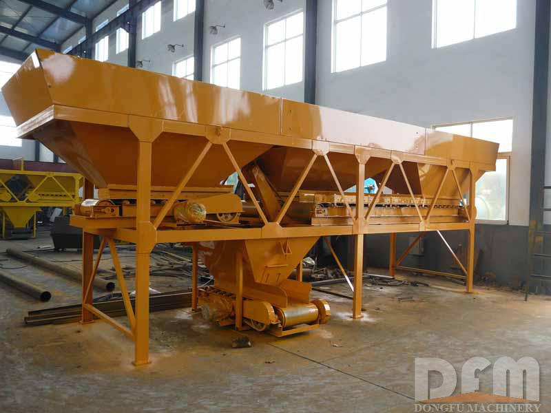 PLD800 Concrete Batcher 3 hoppers