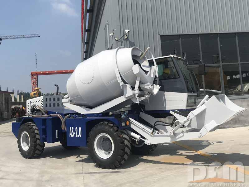 Self Loading Concrete Mixer 2.0m3